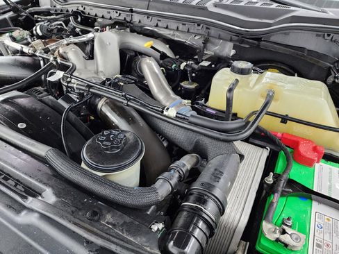 Used 2020 Ford F350 XLT w/ XLT Premium Package image 21