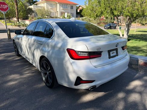 Used 2021 BMW 330i Sedan w/ Convenience Package RWD image 3