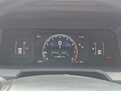 Used 2025 Toyota Tacoma SR AWD/4WD image 21