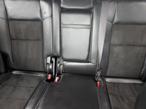 Used 2020 Jeep Grand Cherokee Altitude RWD image 16