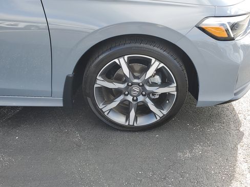 Used 2025 Honda Civic Sport Touring image 5