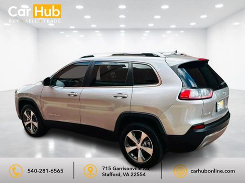 Used 2021 Jeep Cherokee Limited w/ Mopar Interior Package AWD/4WD image 4
