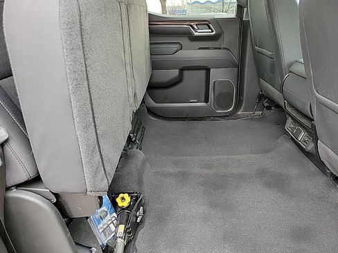 Used 2022 Chevrolet Silverado 1500 LT image 13