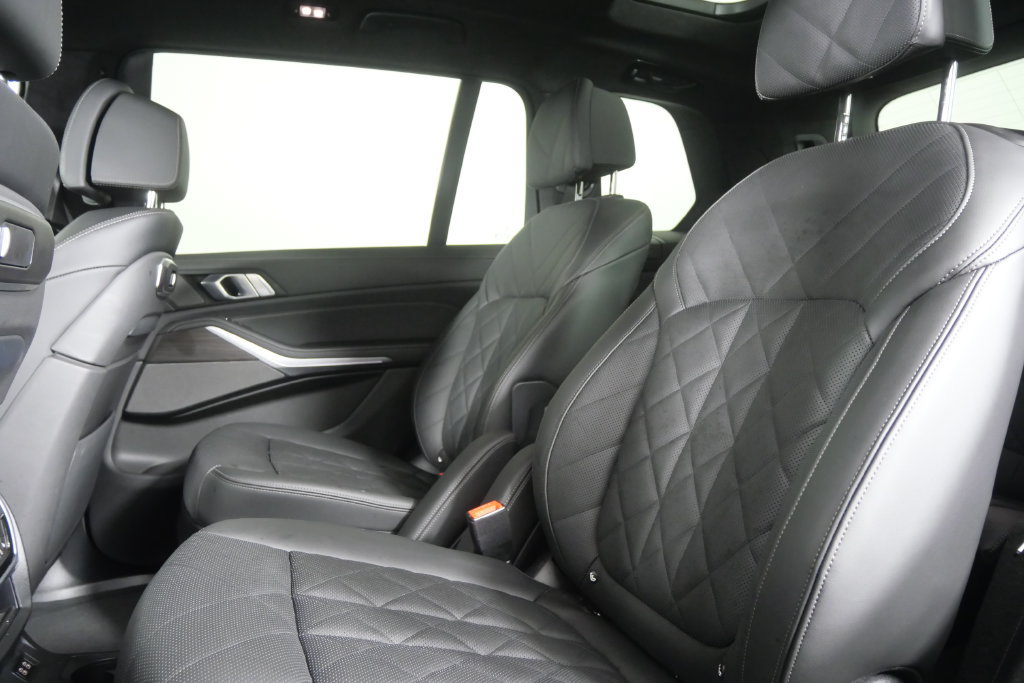 Certified 2027 BMW X7 xDrive40i AWD/4WD image 17