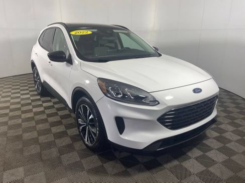 Used 2022 Ford Escape SE w/ SE Sport Appearance Package AWD/4WD image 7