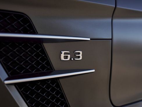 Used 2012 Mercedes-Benz SLS AMG Coupe image 12