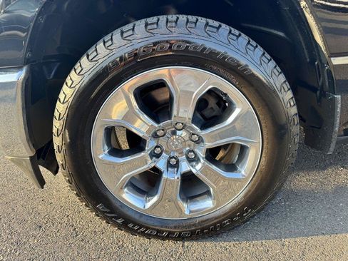 Used 2019 RAM 1500 Big Horn AWD/4WD image 9