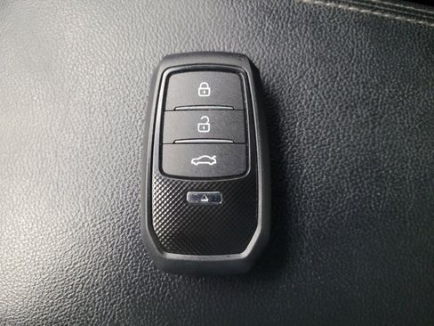 Used 2020 Kia Optima SE image 32