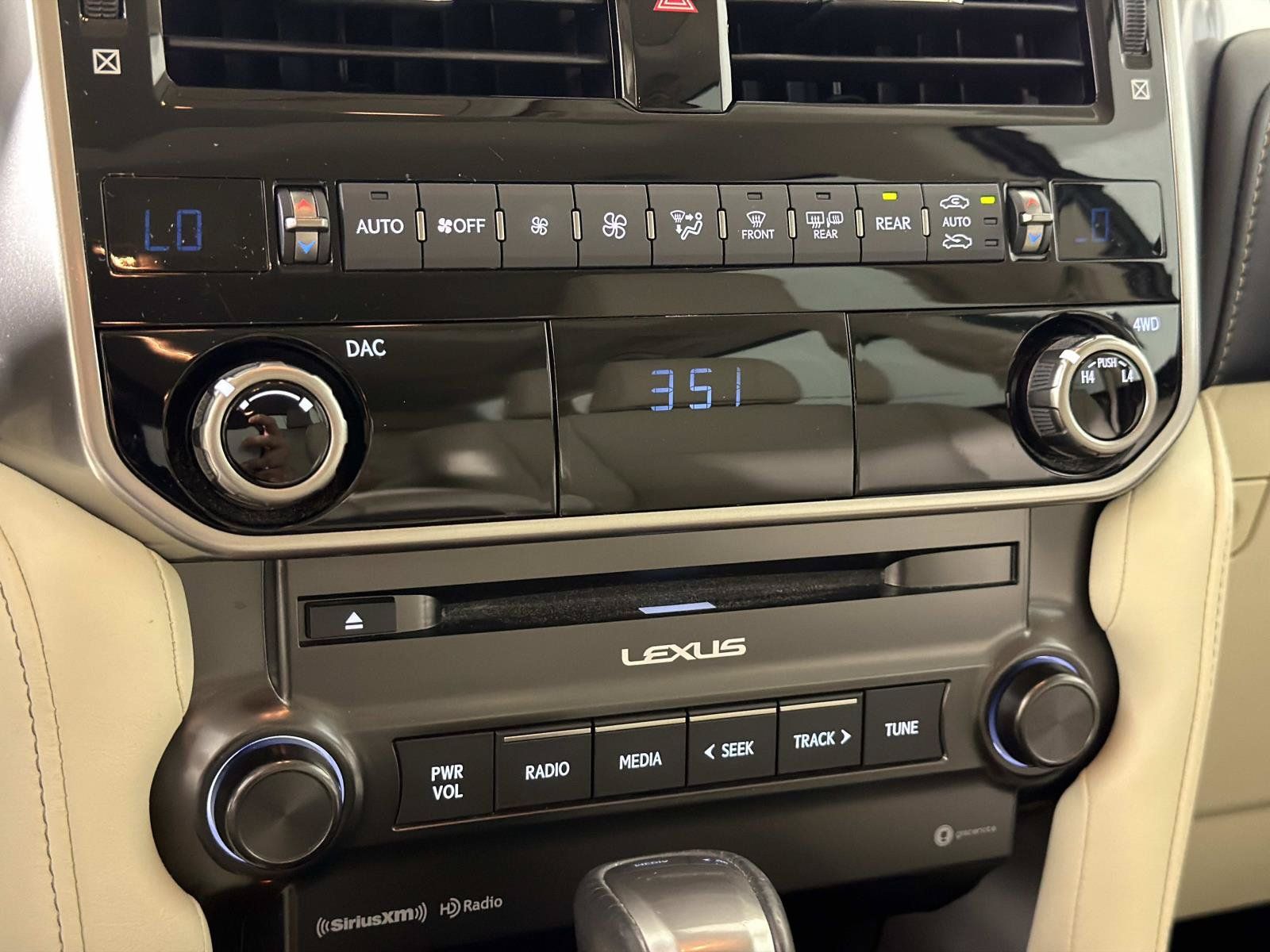 Used 2022 Lexus GX 460 Premium w/ Premium Package AWD/4WD image 25