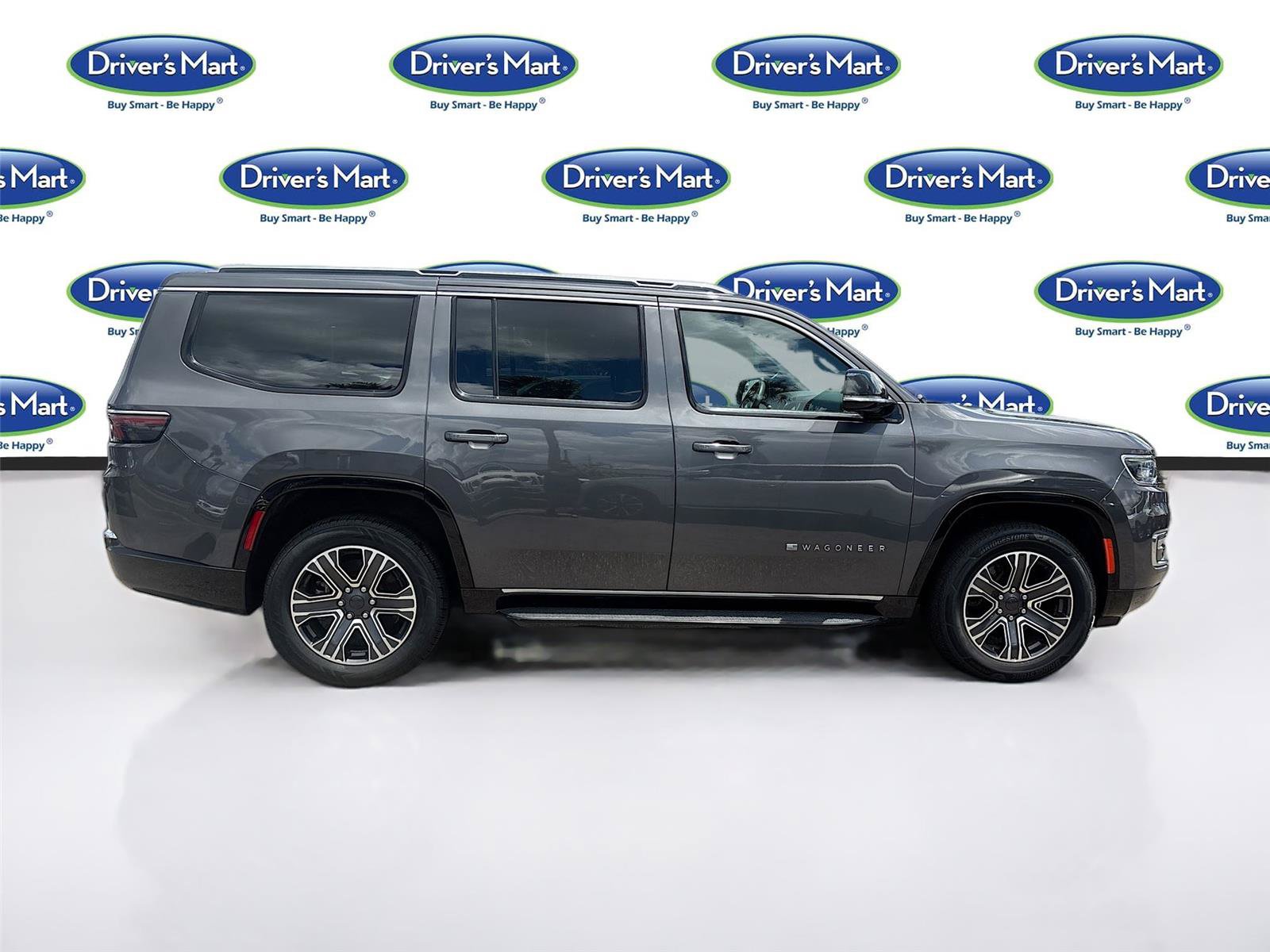 Used 2024 Jeep Wagoneer Series II w/ Flexible Seating Group RWD image 8
