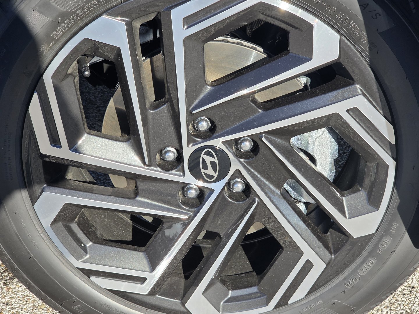 New 2026 Hyundai Tucson Limited AWD/4WD image 13
