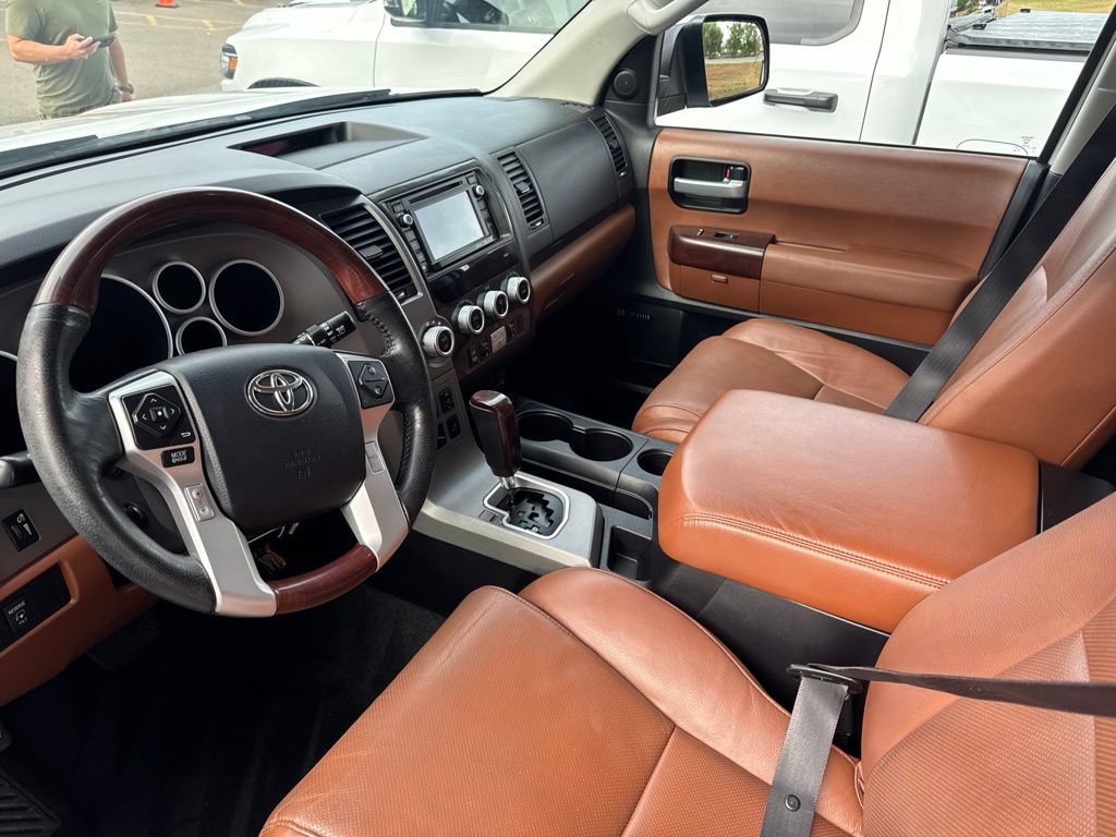 Used 2016 Toyota Sequoia Platinum AWD/4WD image 6