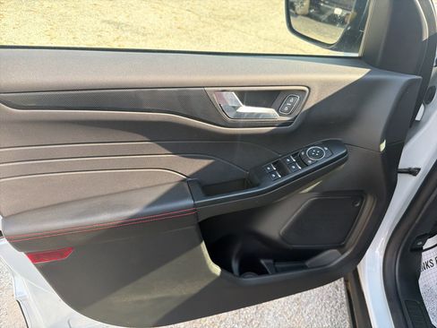 Used 2025 Ford Escape ST-Line FWD image 26