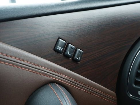 Used 2018 Nissan Armada Platinum w/ Captain Seat Package RWD image 24
