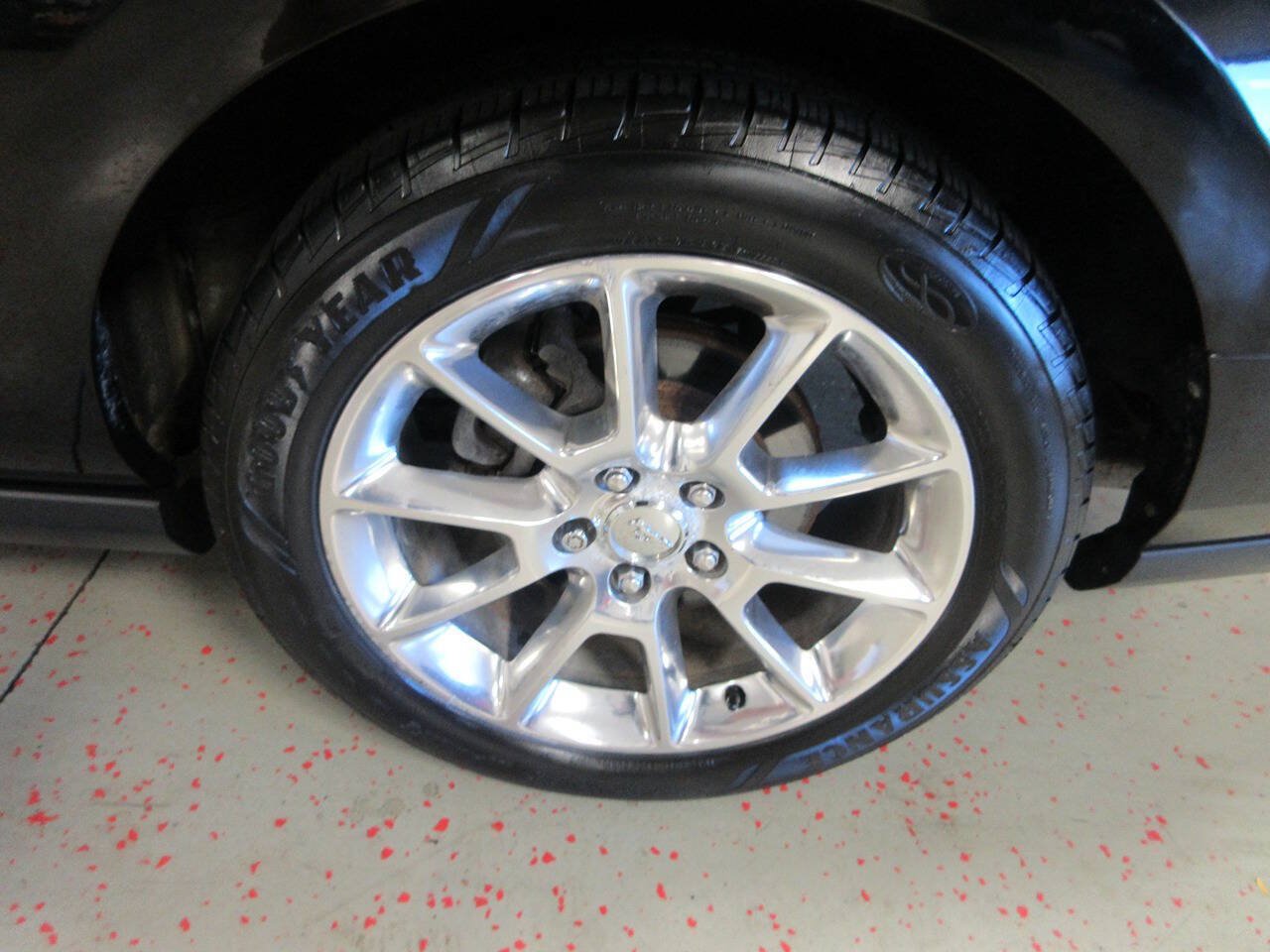 Used 2011 Ford Mustang Premium w/ 202A Rapid Spec Order Code RWD image 29