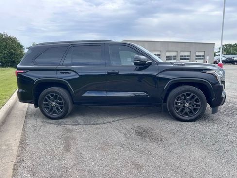 Used 2024 Toyota Sequoia Platinum RWD image 4
