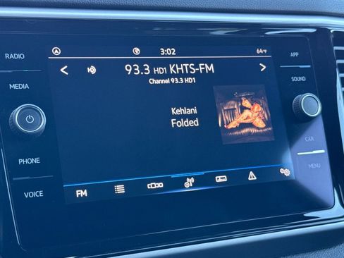 Used 2023 Volkswagen Atlas Cross Sport SE w/ Black Wheel Package image 18