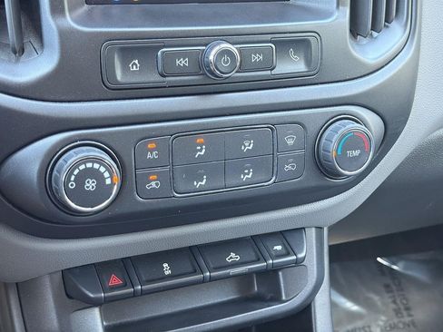 Used 2021 Chevrolet Colorado W/T w/ Custom Special Edition RWD image 10