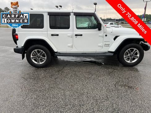 Used 2019 Jeep Wrangler Unlimited Sahara w/ Dual Top Group AWD/4WD image 6