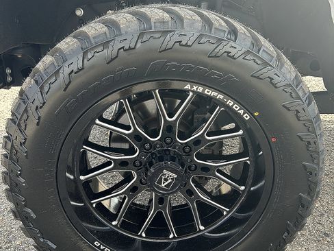 Used 2024 Ford F250 XLT image 5