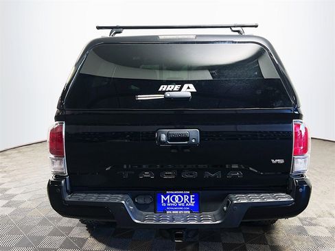 Certified 2023 Toyota Tacoma TRD Off-Road image 7