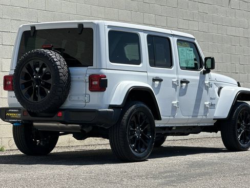 Used 2024 Jeep Wrangler Unlimited Sahara AWD/4WD image 4
