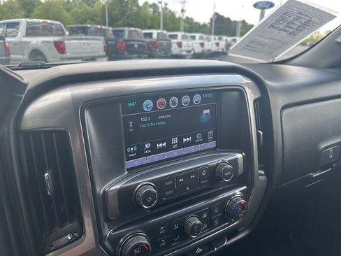 Used 2018 Chevrolet Silverado 1500 LT w/ LT Eassist Package RWD image 18