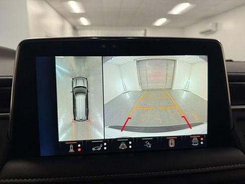 Used 2023 Chevrolet Tahoe Premier w/ Advanced Technology Package image 22