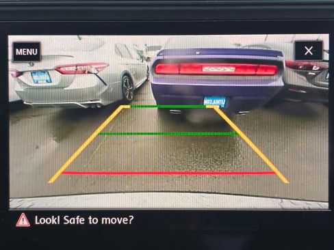 Used 2020 Volkswagen Atlas SE w/ Towing Package image 20