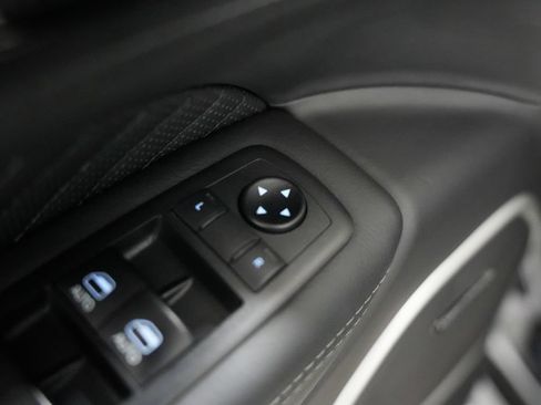 Used 2021 Jeep Grand Cherokee Trackhawk AWD/4WD image 35