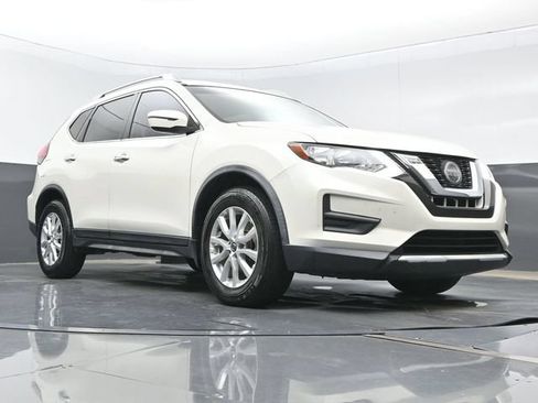 Used 2018 Nissan Rogue SV FWD image 27