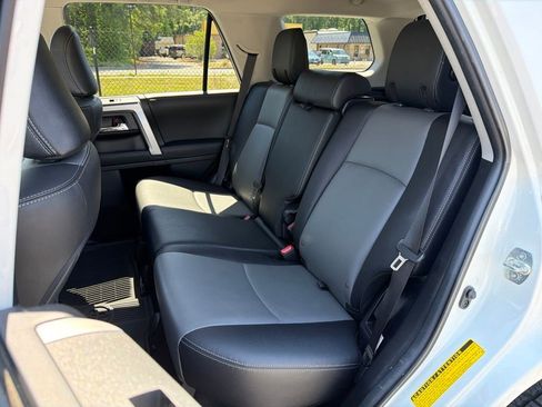 Used 2024 Toyota 4Runner SR5 Premium w/ Moonroof Package AWD/4WD image 17
