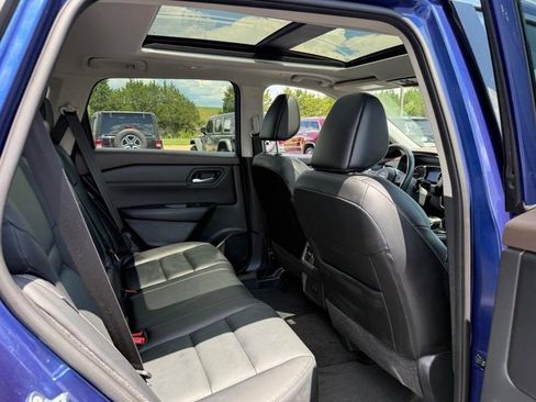 Used 2023 Nissan Rogue SL AWD/4WD image 11