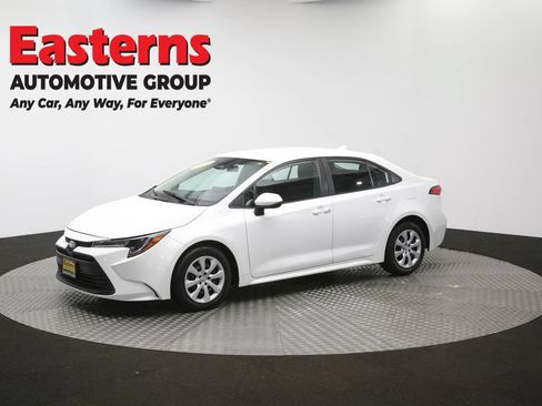 Used 2024 Toyota Corolla LE FWD image 57