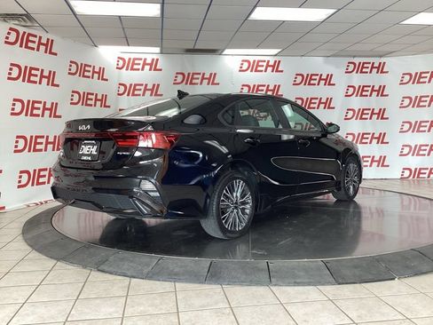 Used 2023 Kia Forte GT-Line w/ GT-Line Technology Package FWD image 7