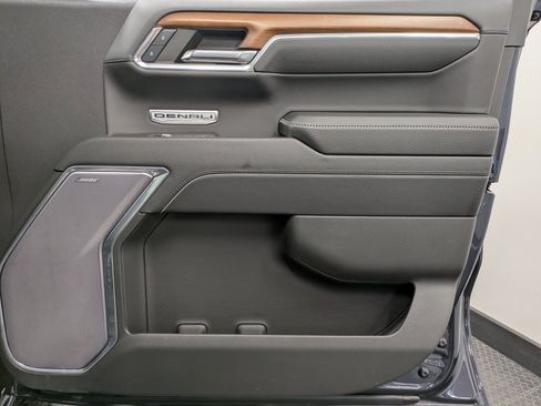Used 2023 GMC Sierra 1500 Denali w/ Technology Package image 27