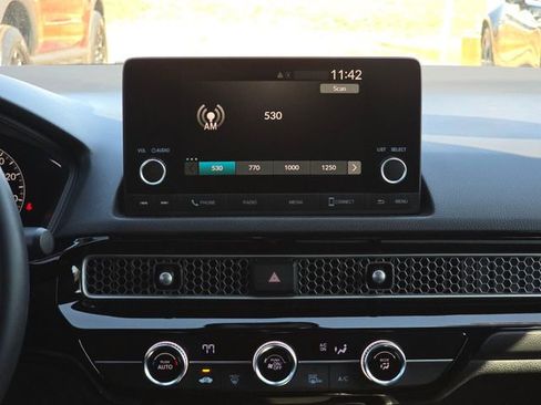 Used 2025 Honda Civic Sport image 19