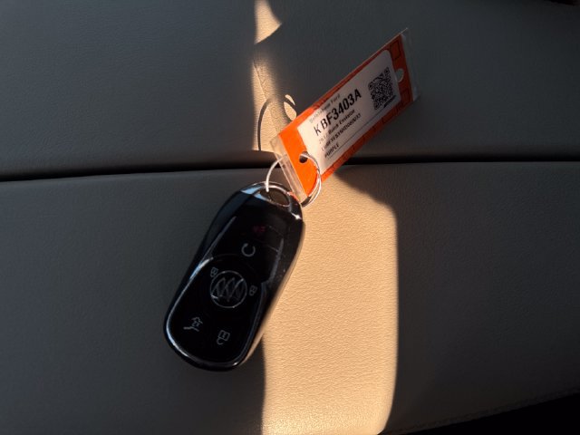 Used 2017 Buick Envision Premium AWD/4WD image 31