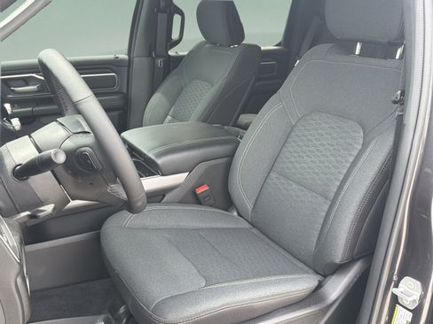New 2026 RAM 1500 Big Horn AWD/4WD image 11
