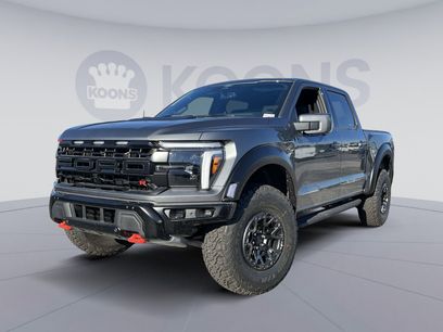 New 2025 Ford F150 Raptor w/ Equipment Group 803A Raptor R