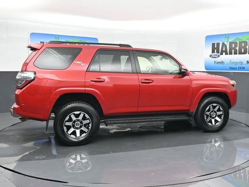 Used 2024 Toyota 4Runner TRD Off-Road Premium image 6