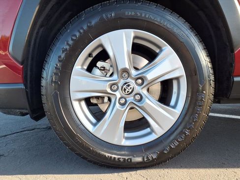 Certified 2022 Toyota RAV4 LE image 13