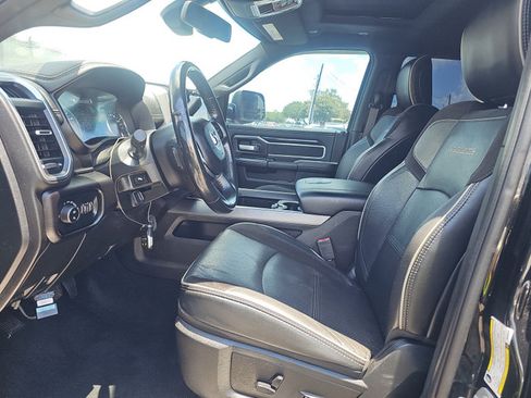 Used 2021 RAM 2500 Laramie w/ Night Edition AWD/4WD image 6