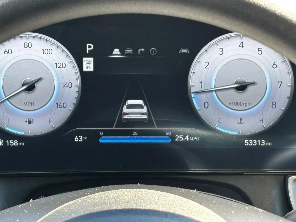 Used 2024 Hyundai Elantra SEL FWD image 20