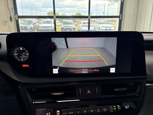 Used 2025 Lexus ES 350 w/ Premium Package FWD image 20