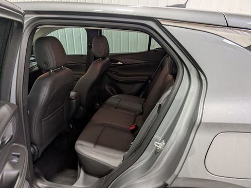 Used 2025 Buick Encore GX Preferred AWD/4WD image 9