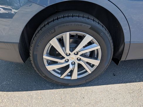 Certified 2024 Chevrolet Equinox Premier AWD/4WD image 13