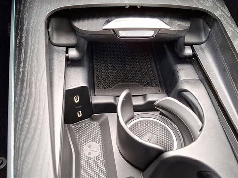 New 2026 Mercedes-Benz E 350 4MATIC Sedan image 23