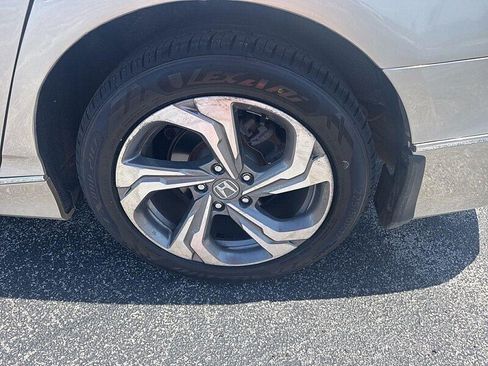 Used 2020 Honda Accord EX image 20