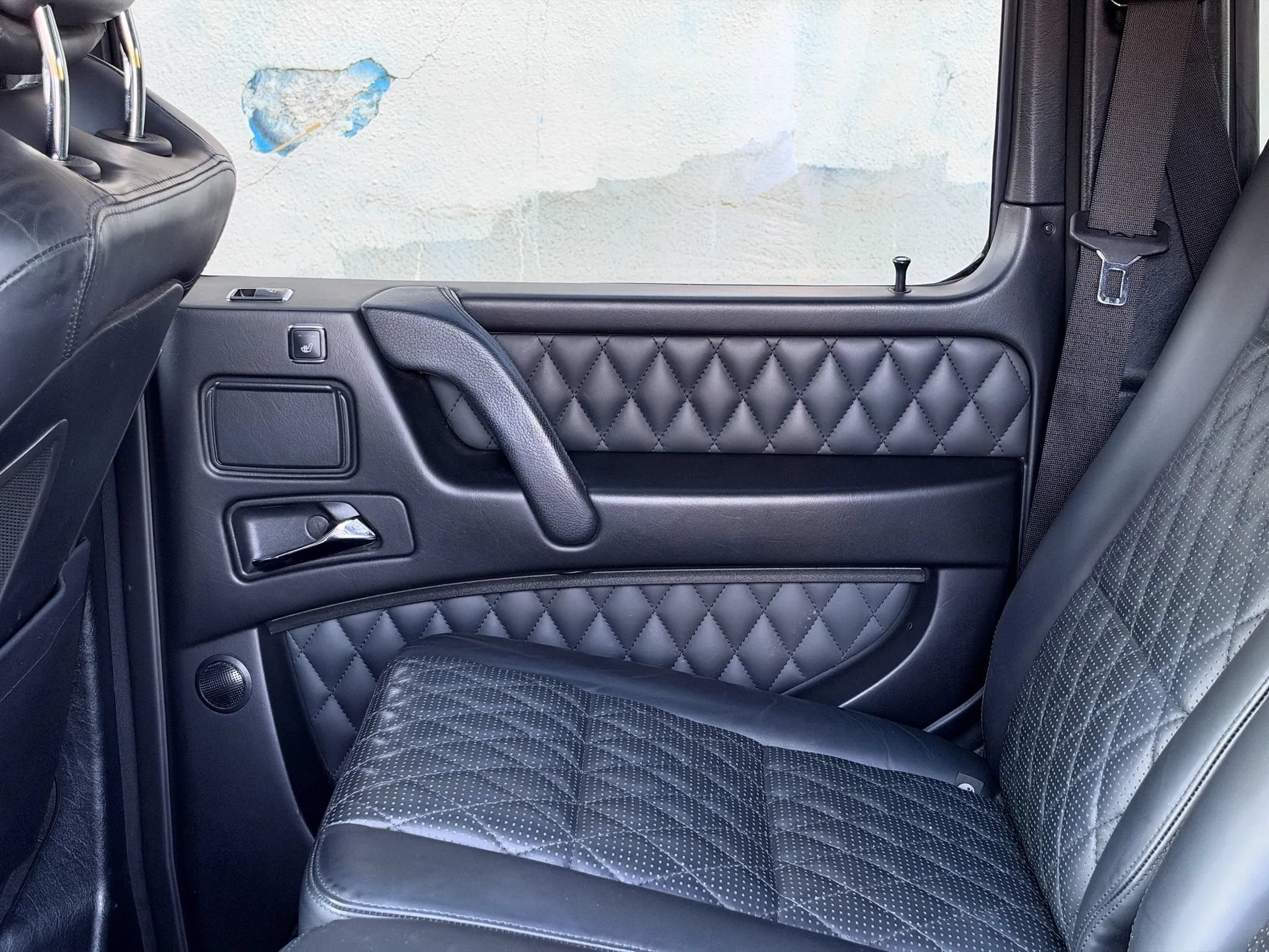 Used 2015 Mercedes-Benz G 63 AMG 4MATIC image 31